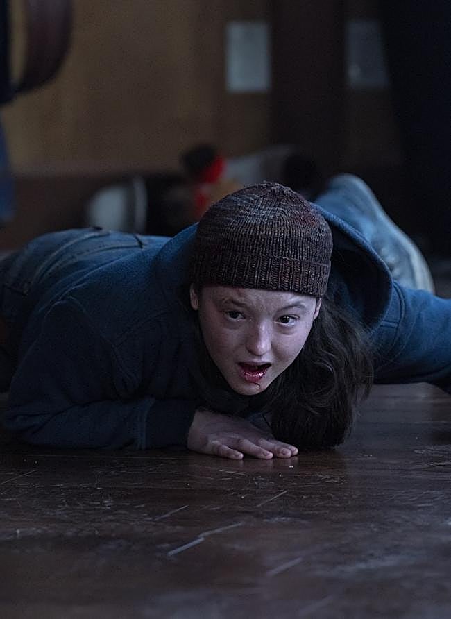 Imagen - Bella Ramsey como Ellie tras prometer venganza por la muerte de Joel. MAX