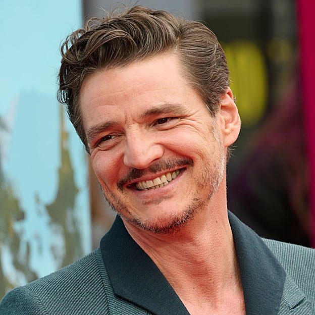 La compleja vida de Pedro Pascal, el protagonista de The Last of Us: de su dura infancia a la trágica muerte de su madre