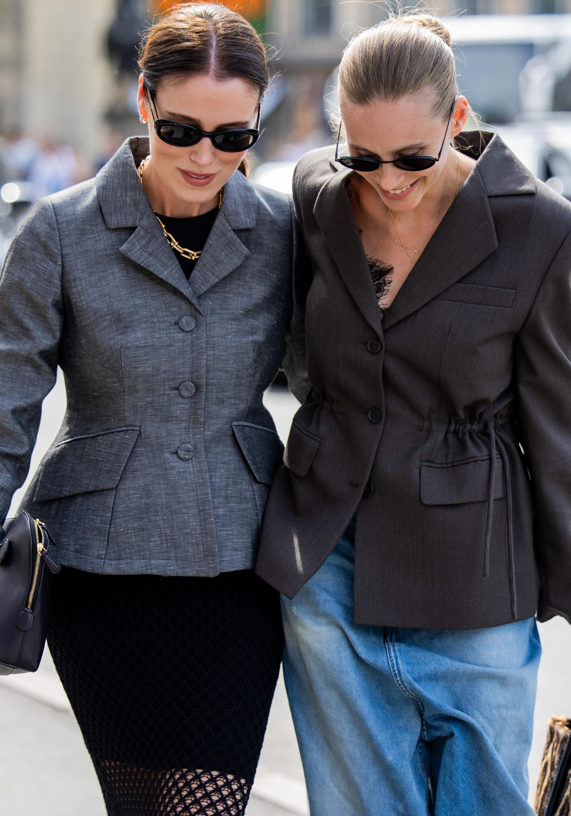 Influencers con blazer elegante