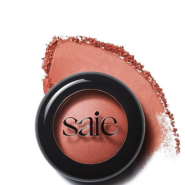 SuperSuede Radiant Blush Powder de Saie. Precio: 24,86 euros