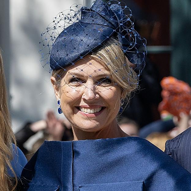 Máxima de Holanda, elegantísima, acude al azul royal en el Día del Rey: el color que no falla en cualquier evento importante