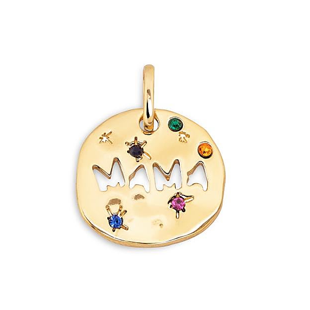 Charm Mamá baño oro de Singularu. (25,99 euros).