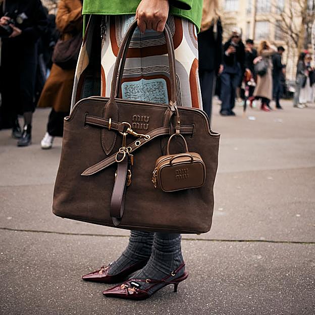 Kitten heels, los tacones más cómodos, femeninos y elegantes que usar en primavera