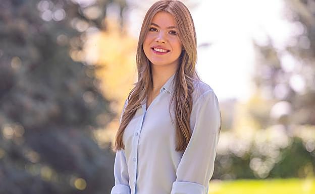 Las nuevas fotos de la infanta Sofía marcan su entrada en la mayoría de edad. 