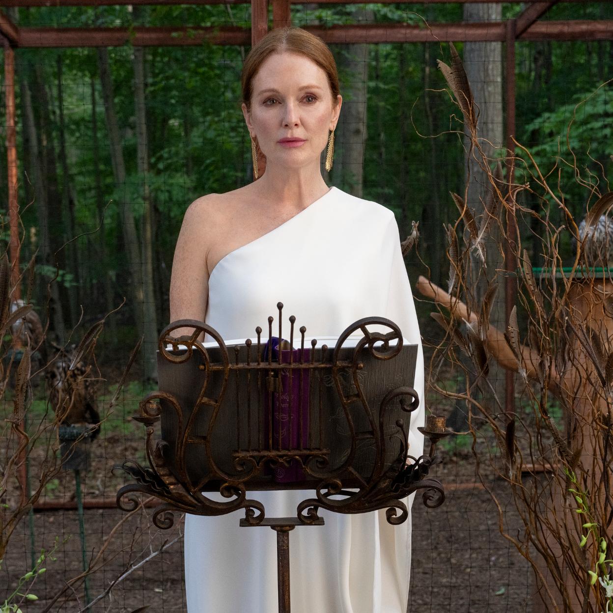 Julianne Moore en un fotograma de Sirenas, la serie de Netflix que se estrena en mayo.