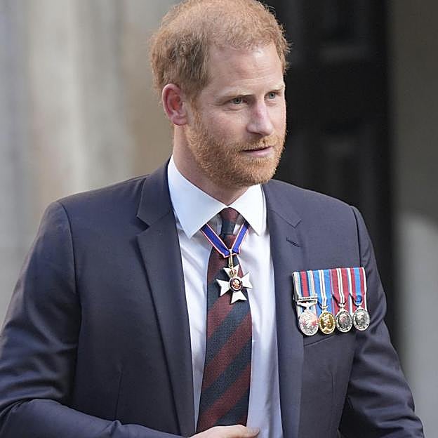 Harry de Sussex demuestra que el enemigo más tonto es siempre el más peligroso: por qué es una amenaza para Carlos III