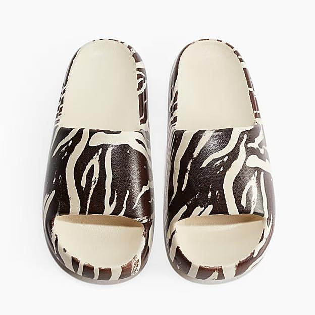 Chanclas de piscina (19,99€)