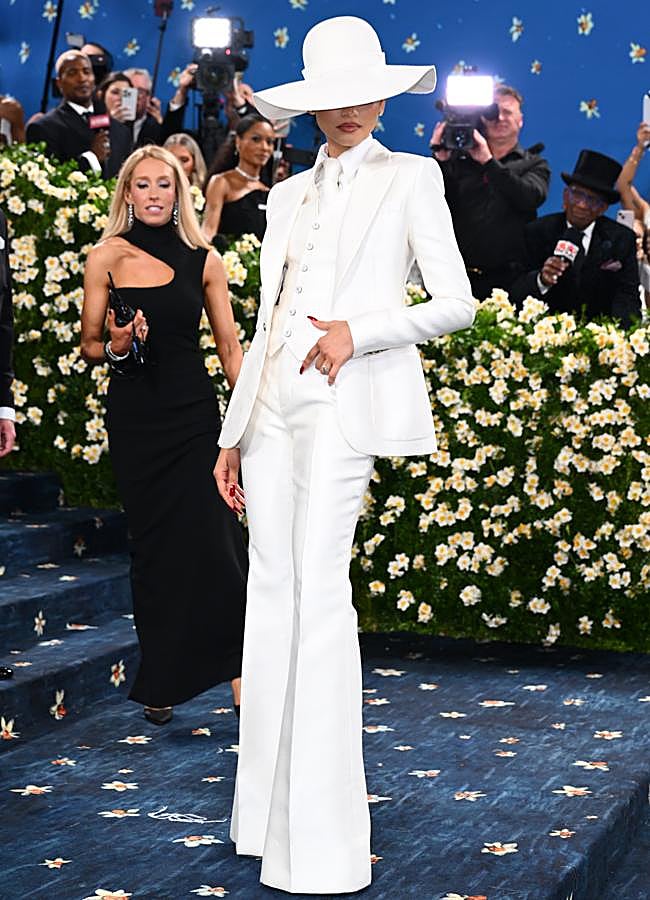 Imagen - Zendaya con traje de Louis Vuitton en la Gala MET 2025 (GTRES)