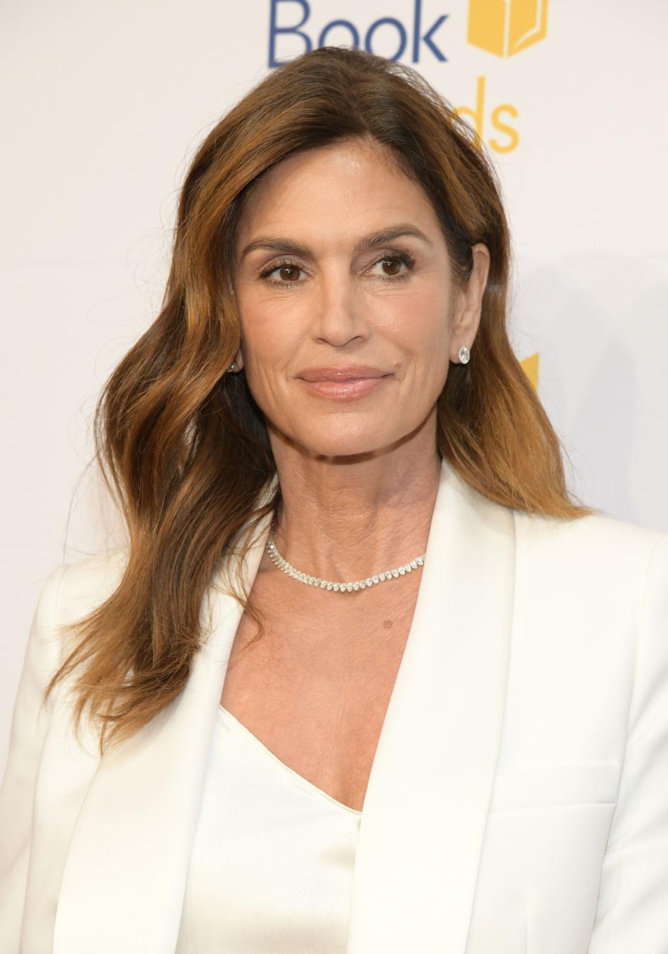 Mi madre de 60 está obsesionada con este colorete con tratamiento