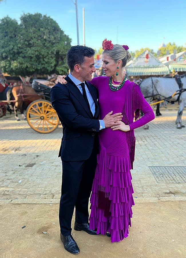 Imagen - Manuela Villena con un traje de flamenca morado. / INSTAGRAM