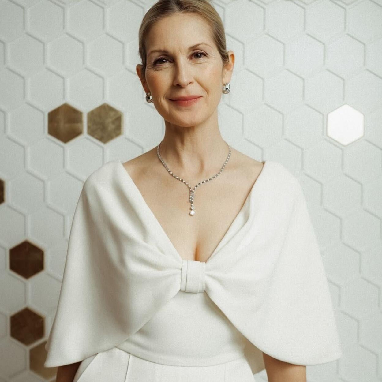 Kelly Rutherford con piel madura uniforme