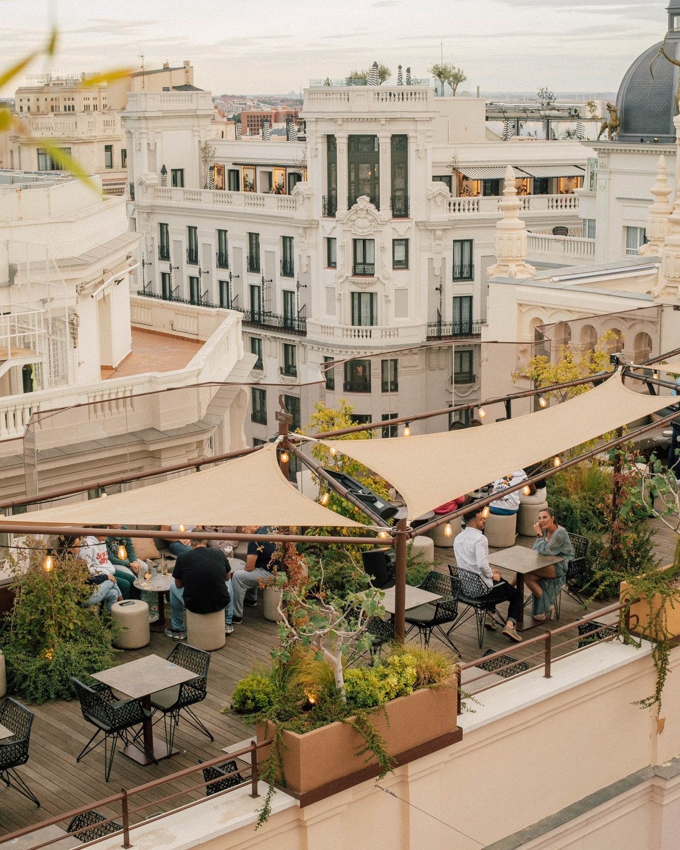 Terraza de Le Tavernier, en Madrid.
