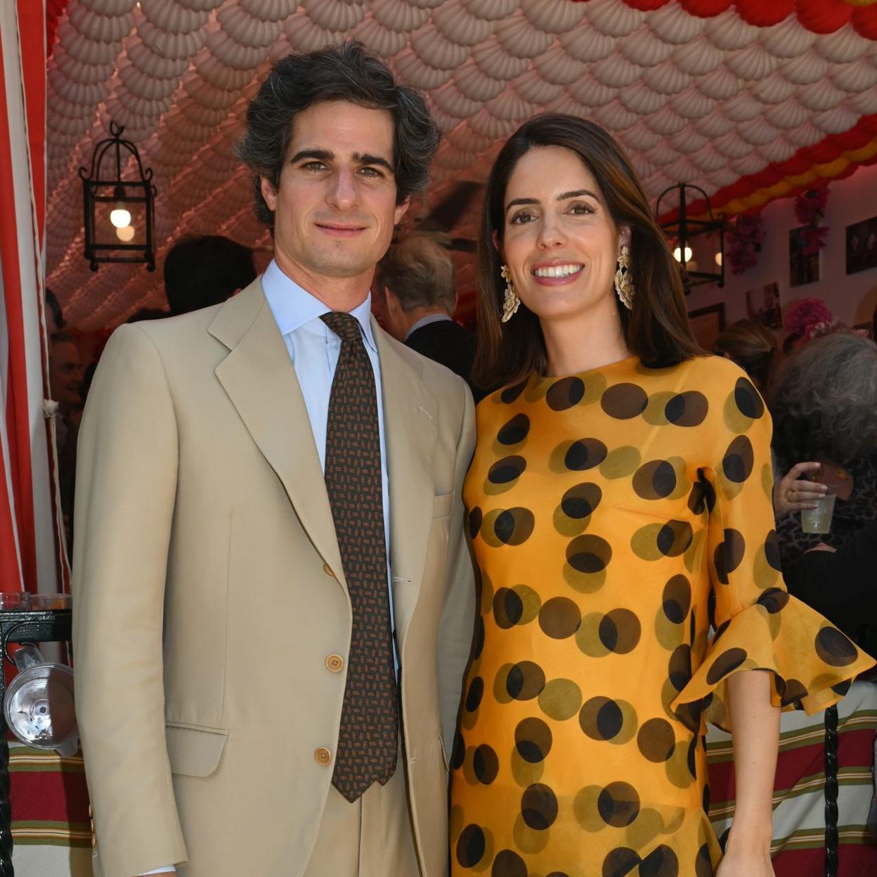 Fernando Fitz-James Stuart y Sofía Palazuelo en la Feria de Abril.