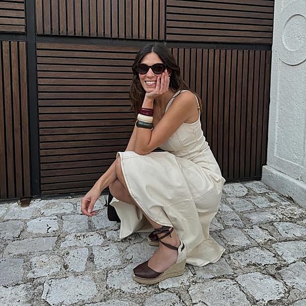 Estas son las alpargatas favoritas de las chicas más elegantes: bicolor como los zapatos que llevan las royals