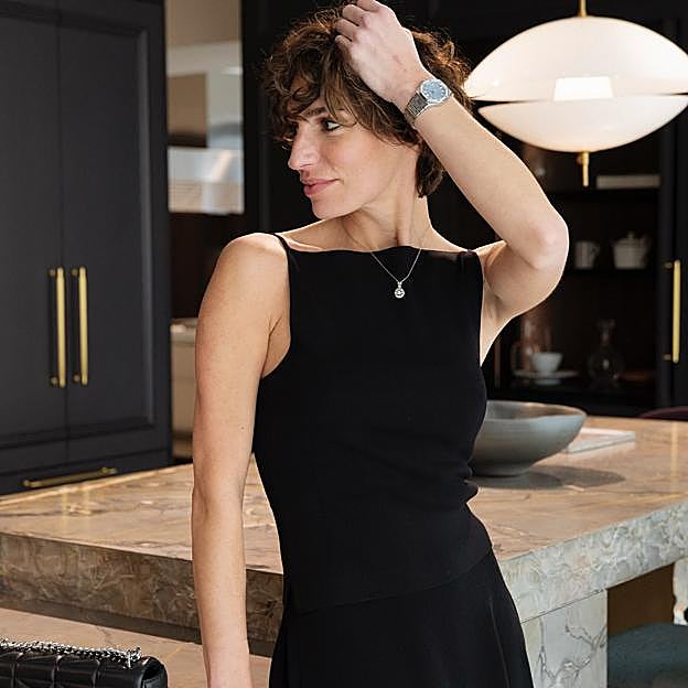 Cómo acabar con la flacidez de los brazos y los muslos: la crema con doble retinol que usa Eugenia Osborne