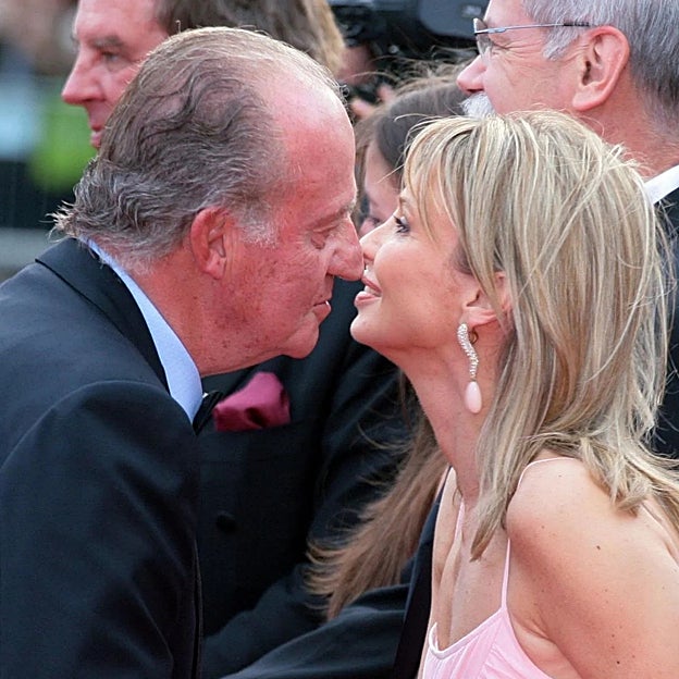 Corinna Larsen habría sido la causa de la ruptura entre el emérito y Revilla. 