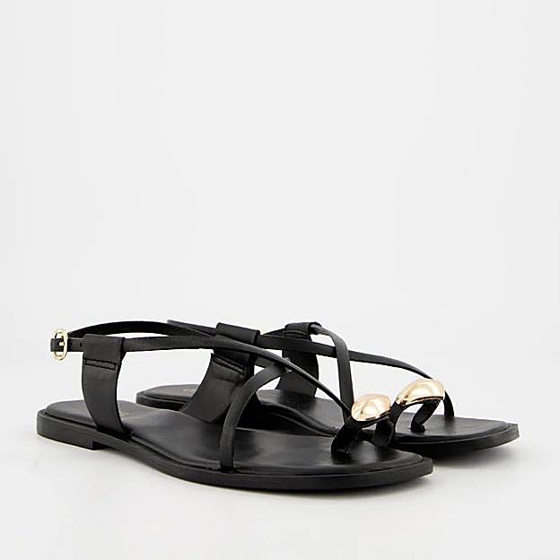 Sandalias planas de piel Ossy (29,99€)