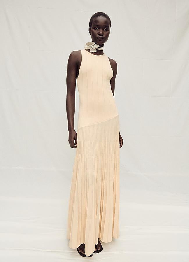 Imagen - Vestido plisado de Mango (59,99 euros).