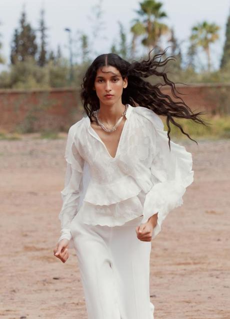 Imagen - Camisa blanca de Zara (25,99 euros)