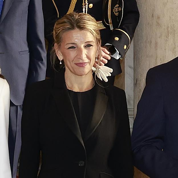 Yolanda Díaz, impecable en la misa de inicio del pontificado del Papa: entre las mejor vestidas con unos zapatos preciosos