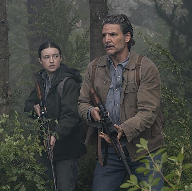 Bella Ramsey como Ellie y Pedro Pascal como Joel, en una imagen de la segunda temporada de The Last of Us.