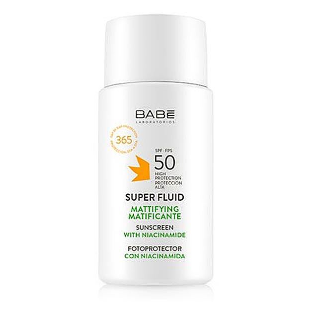 Super Fluid Matificante Fotoprotector SPF50 de Babé