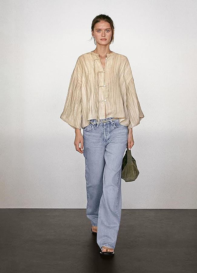 Imagen - Blusa kimono de Massimo Dutti.