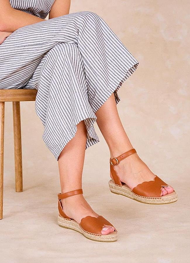 Imagen - Sandalias alpargatas planas de cuero