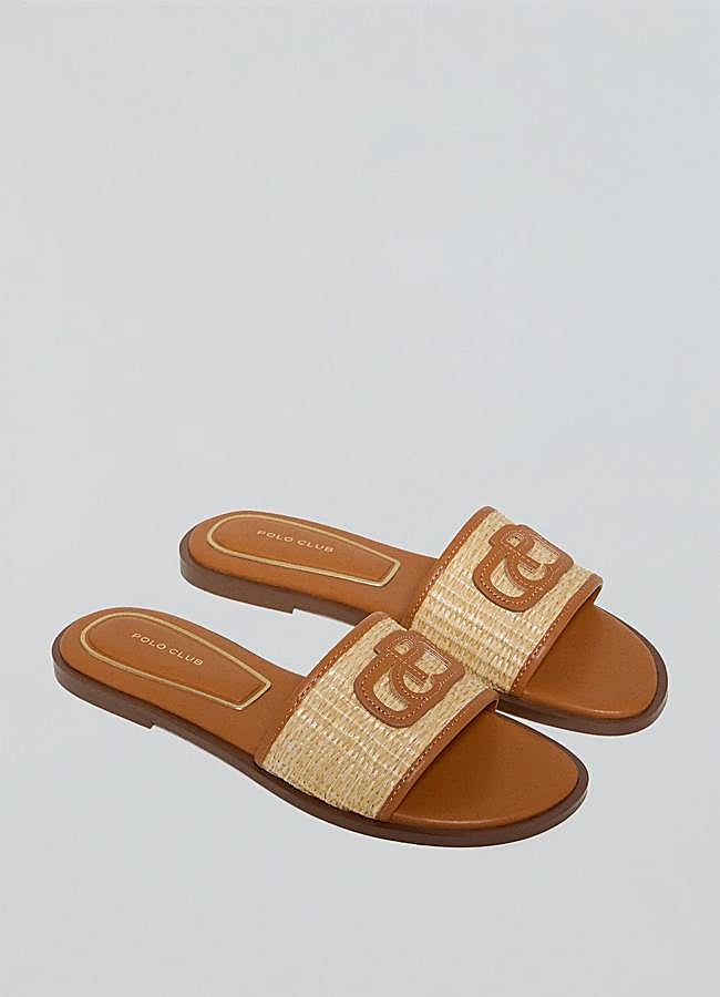 Imagen - Sandalia marrón Greta de rafia con logo PC de Polo Club, 49,99 euros.