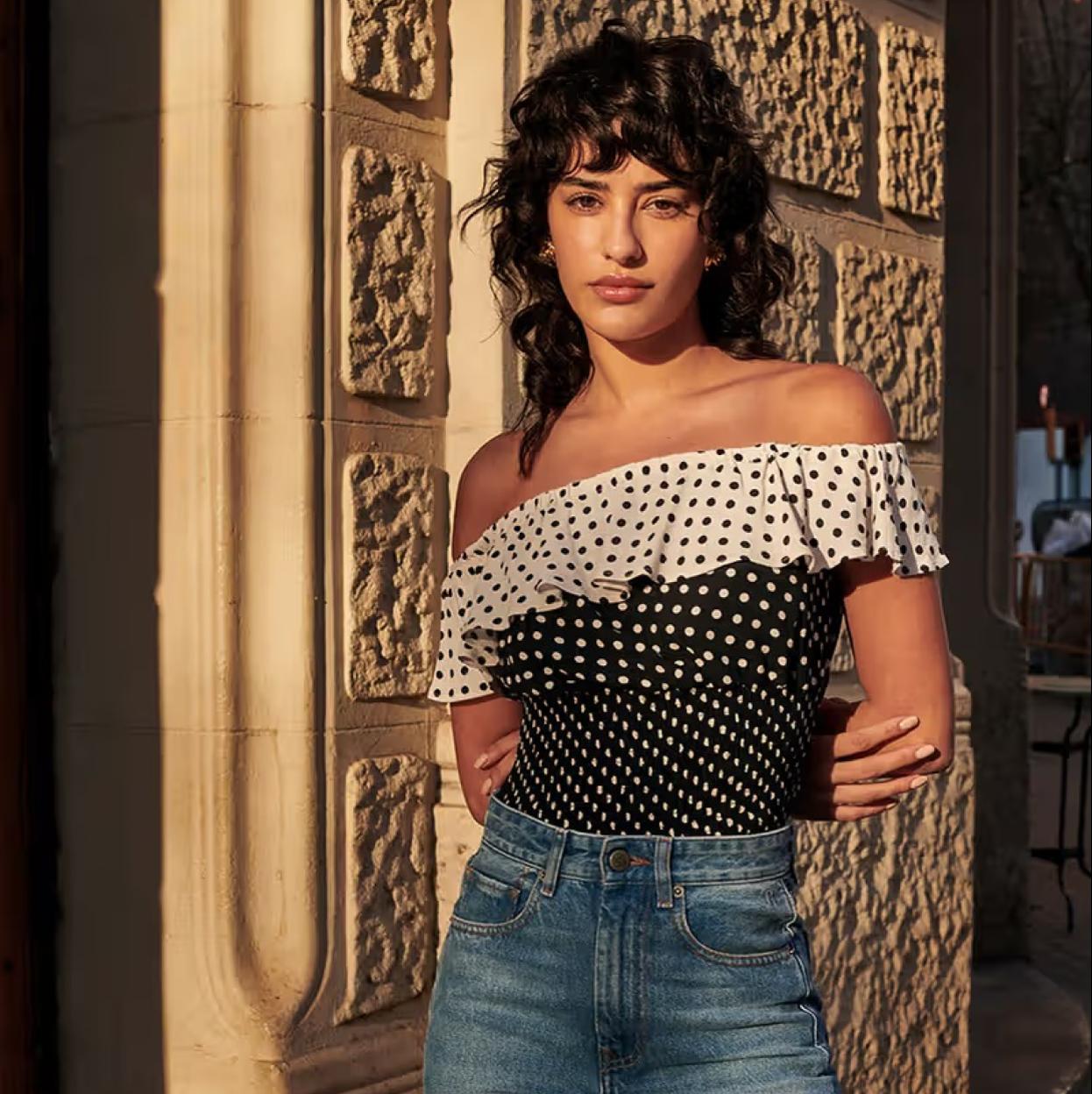 Vestidos, camisas y prendas de punto de verano que revolucionarán por completo tu armario esta temporada.