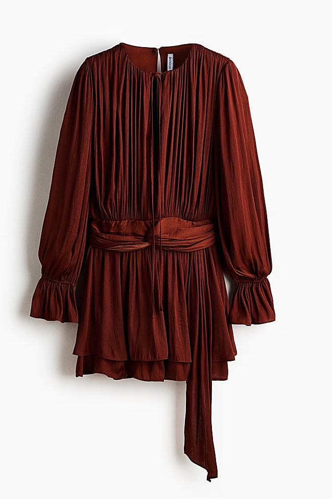 Vestido marrón de H&M (34,95 euros)