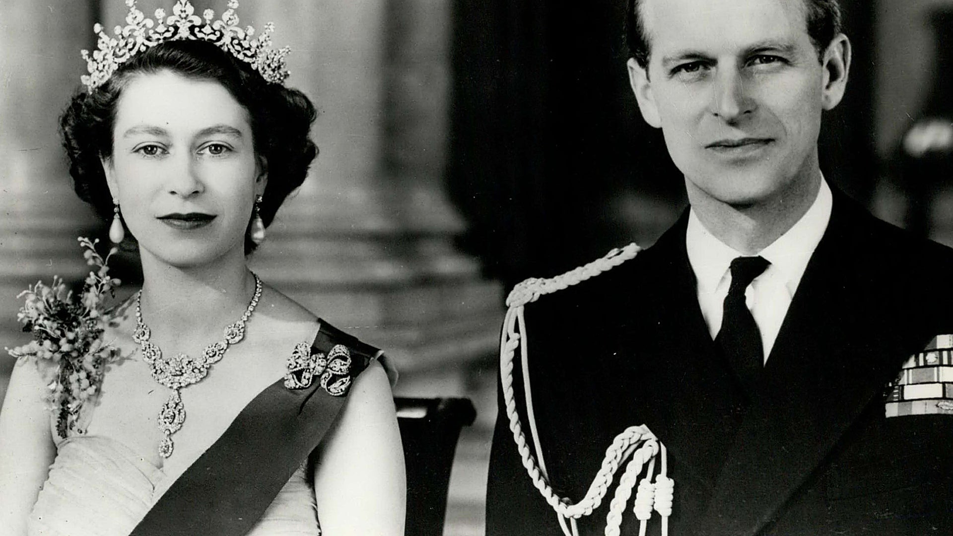 Extreme Wealth: From Rolls-Royce Fleets to Palace Opulence