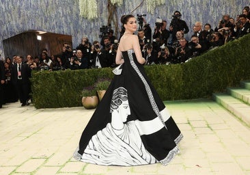 Todas las referencias artísticas vistas en los looks de la Gala Met 2026: de Leonora Carrington a Van Gogh