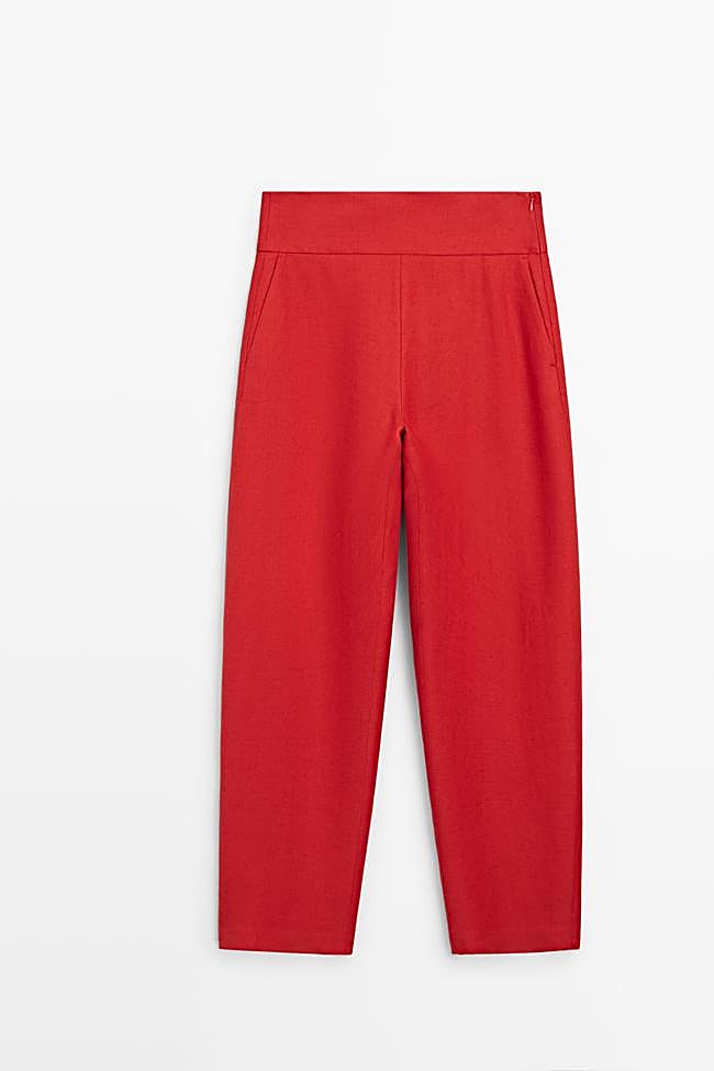 Pantalón de lino en color rojo de Massimo Dutti.