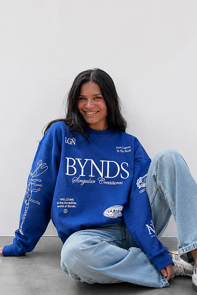 Una sudadera de BYNDS.