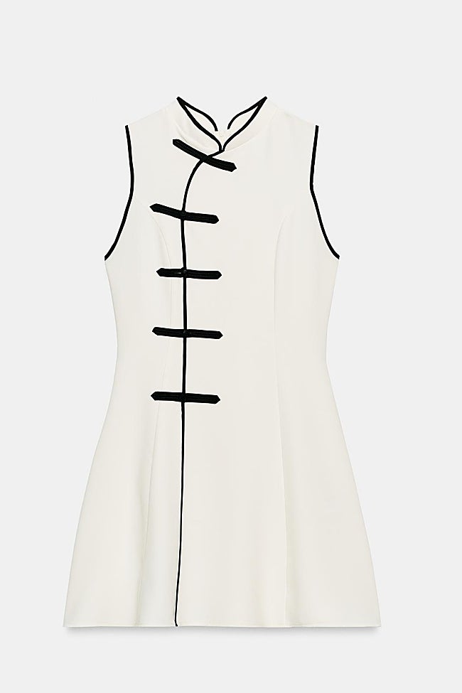 Vestido blanco de Zara (29,99 euros)