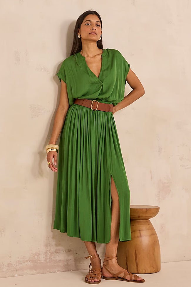 Falda verde de Maison 123 (99 euros)