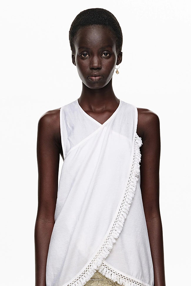 Top blanco de Bimba & Lola (95 euros)