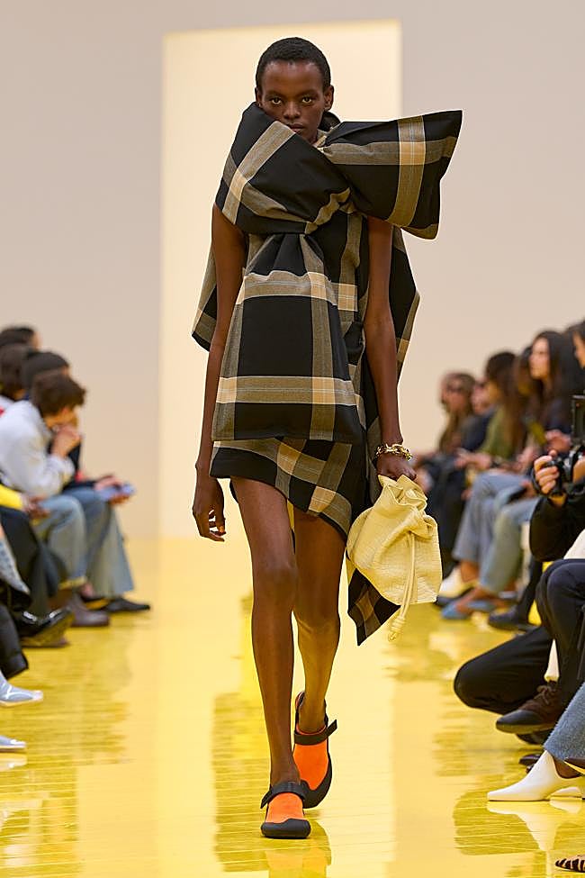 Desfile otoño-invierno 2026-2027 de Loewe