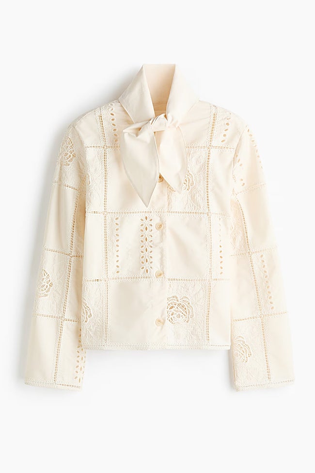 Chaqueta blanca de H&M (49,99 euros)