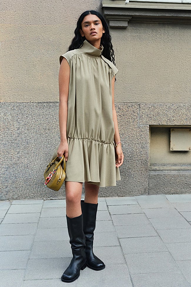 Vestido corto de H&M (29,99 euros)