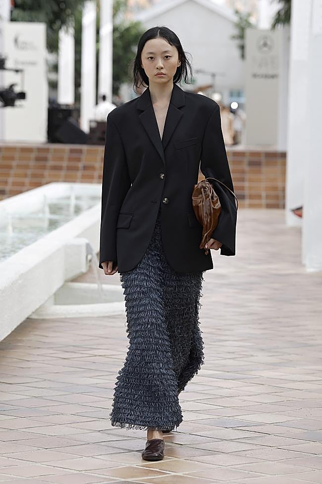 Look de Adolfo Domínguez durante Mercedes-Benz Fashion Week Madrid.