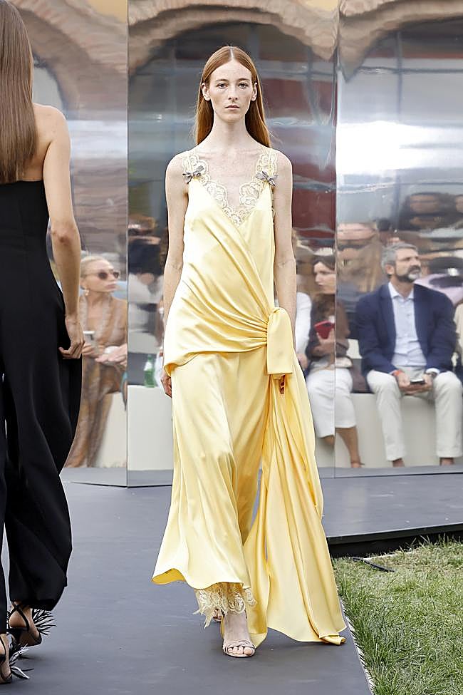 Look de Isabel Sanchís en Mercedes-Benz Fashion Week Madrid.