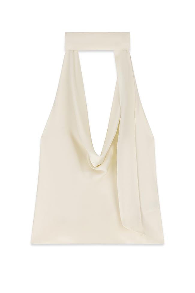 Top halter de la colección de Leonie Hanne para Guess.