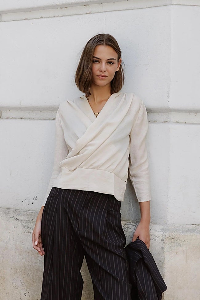 Blusa blanca de Renatta & Go (35,99 euros)