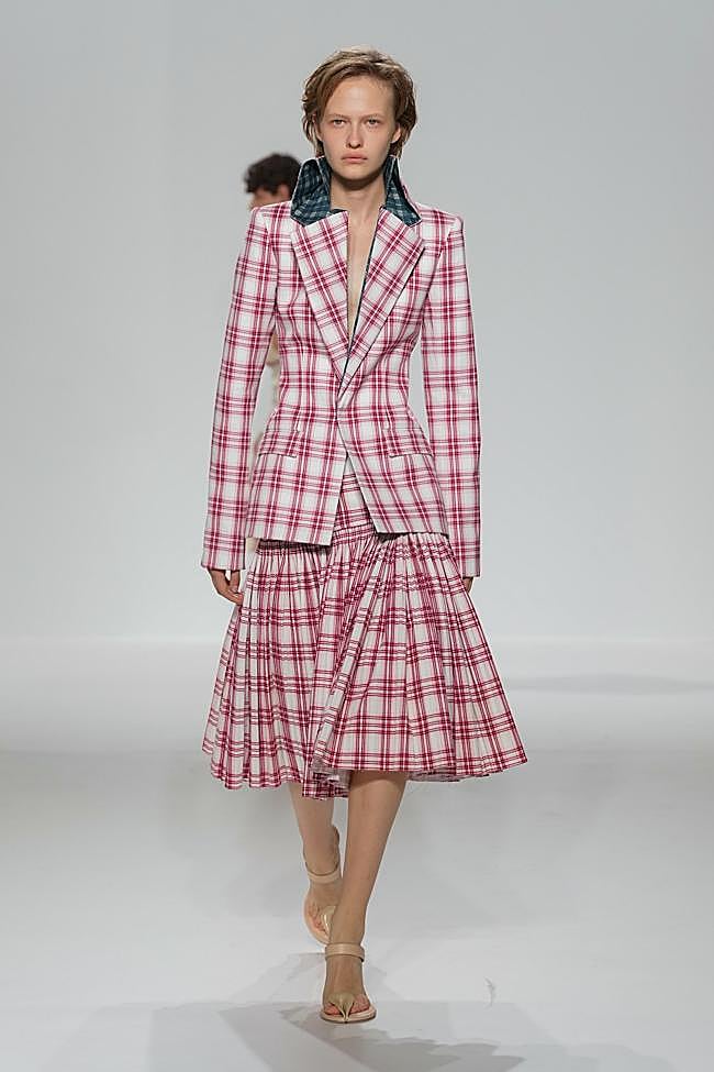 Look del desfile de Jean Paul Gaultier en la Paris Fashion Week.