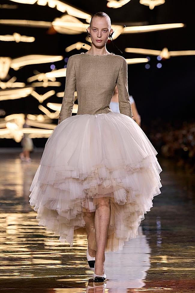 Look de Chanel durante la Semana de la Moda de París.