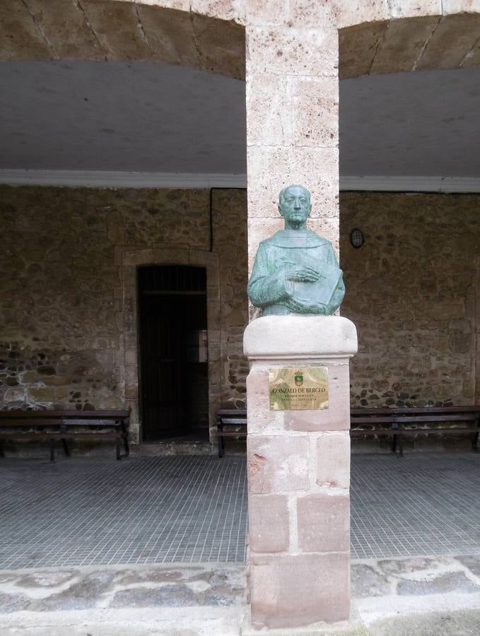 Busto de Gonzalo de Berceo.