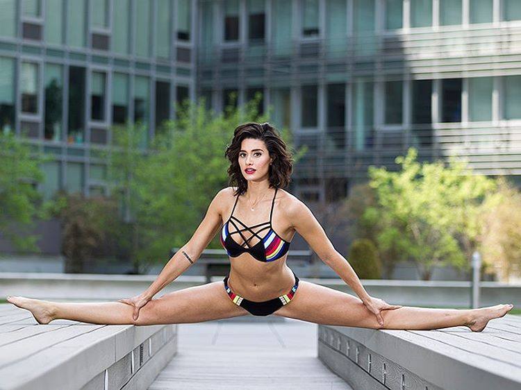 La hija de Jean-Claude Van Damme pega fuerte