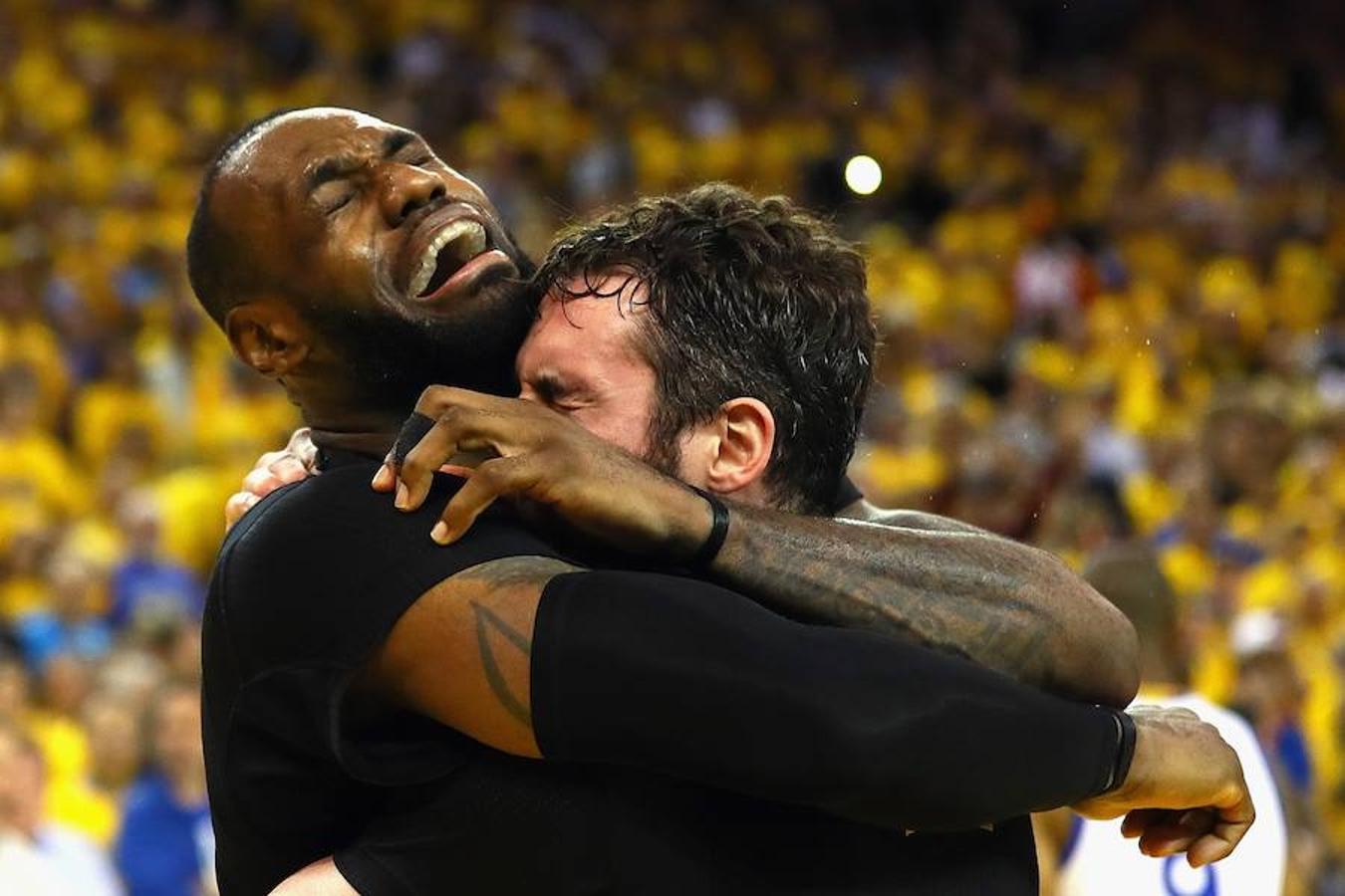 La victoria de los Cavaliers desata la locura en Cleveland